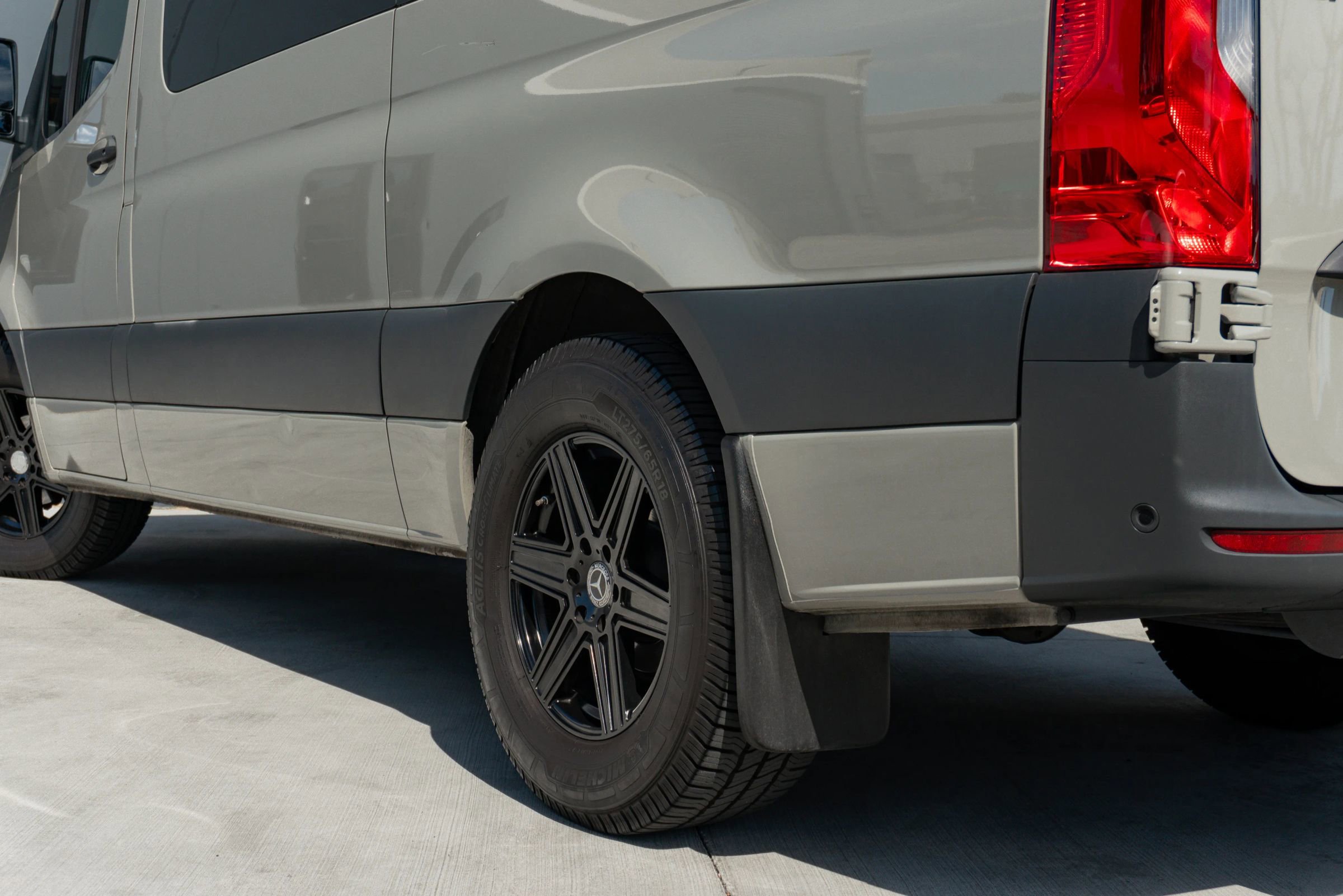 Used 2021 Mercedes-Benz Sprinter 2500 image 36