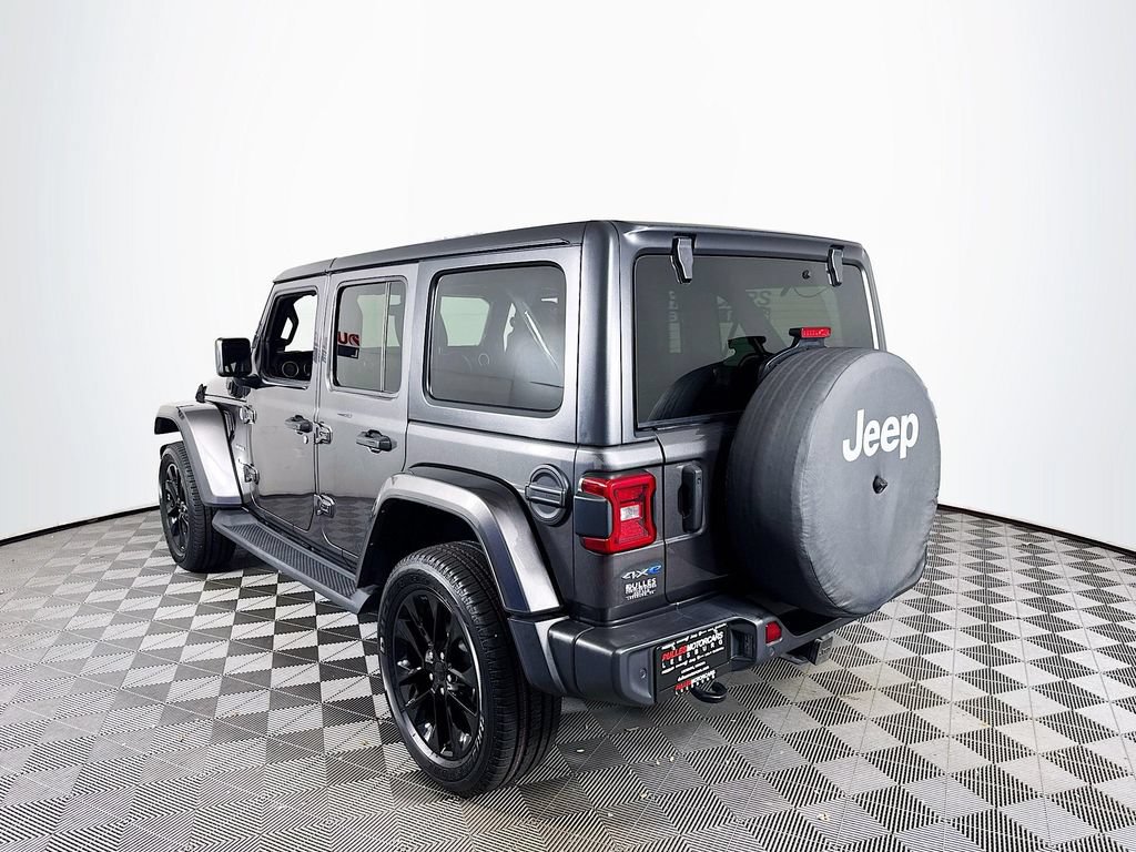 Used 2021 Jeep Wrangler Unlimited Sahara w/ Cold Weather Group AWD/4WD image 5