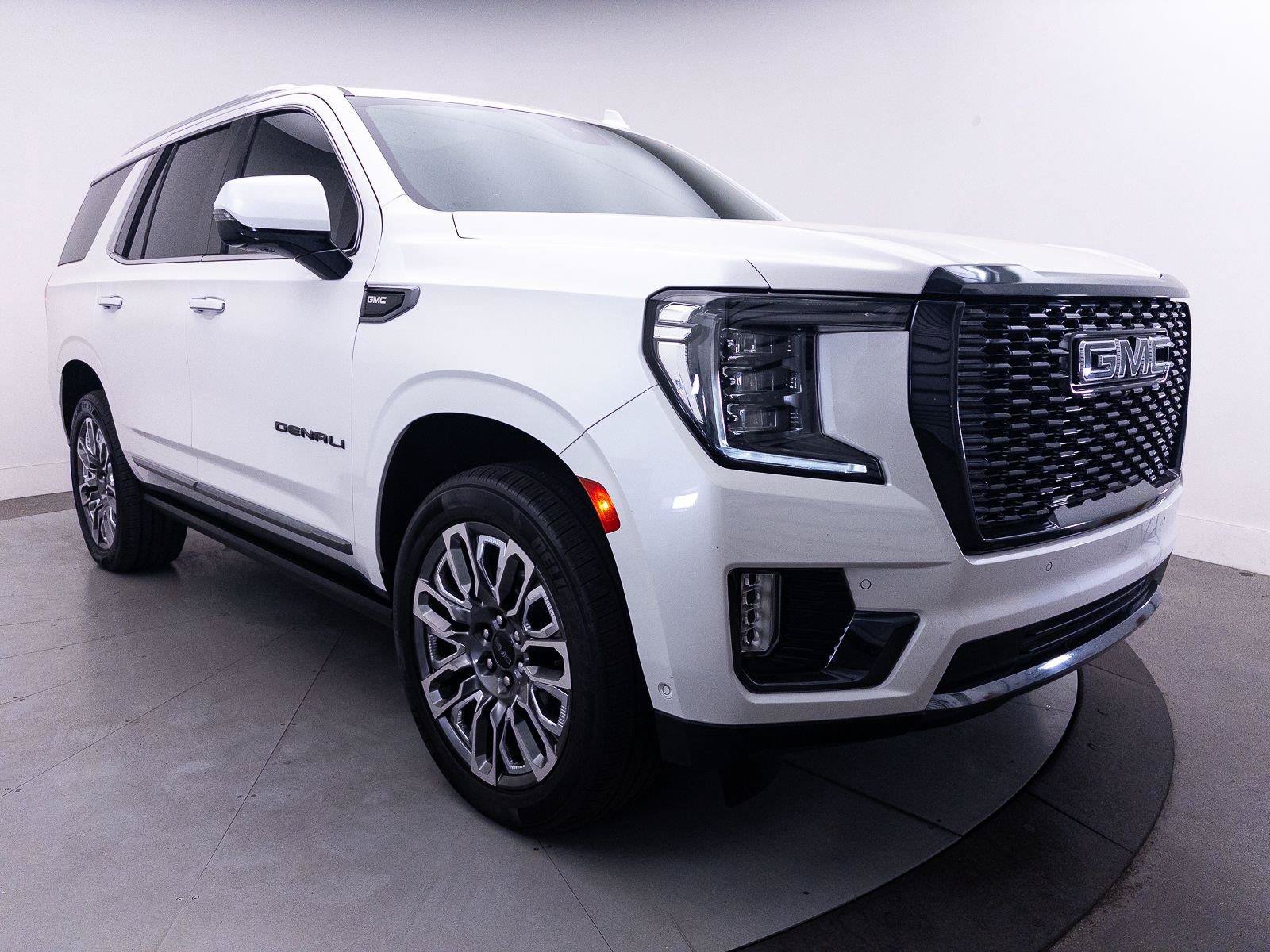 Used 2023 GMC Yukon Denali Ultimate AWD/4WD image 19