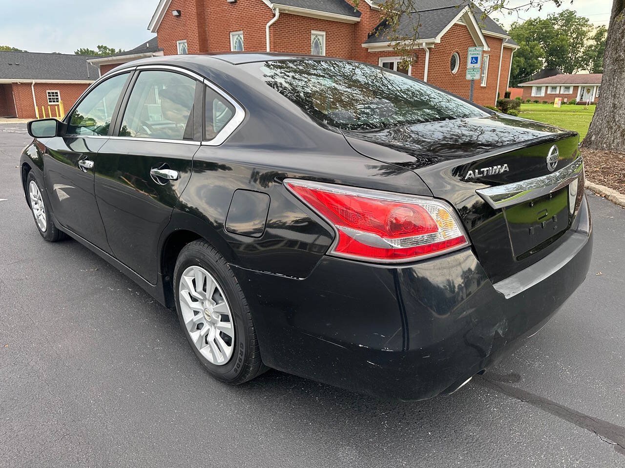 Used 2015 Nissan Altima 2.5 S w/ Power Driver Seat Package FWD image 8
