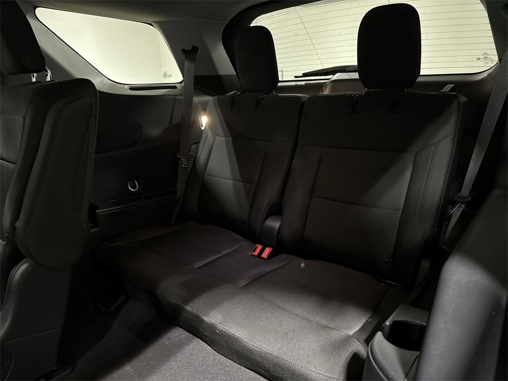 Used 2023 Ford Explorer XLT image 29