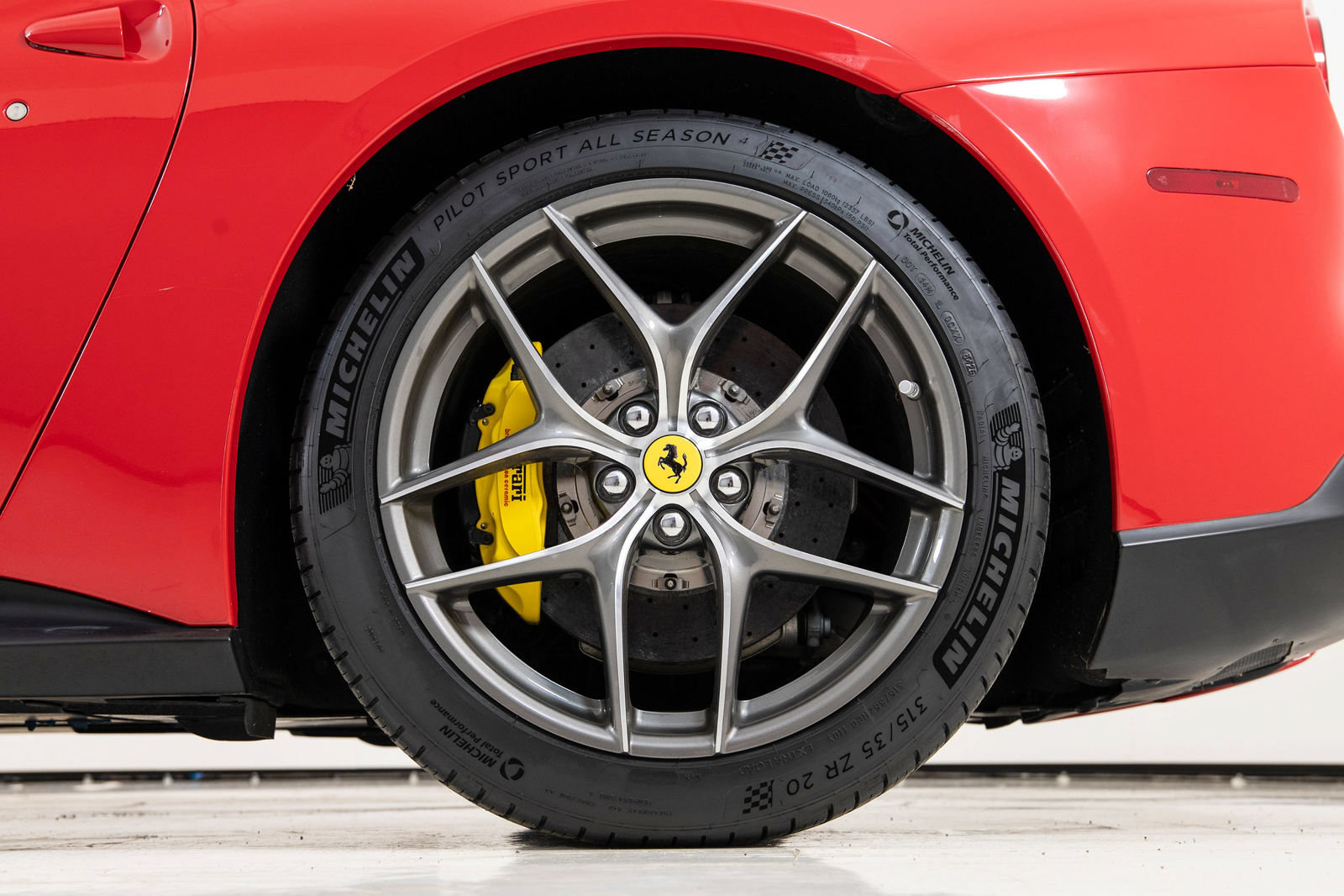 Certified 2015 Ferrari F12 Berlinetta RWD image 19