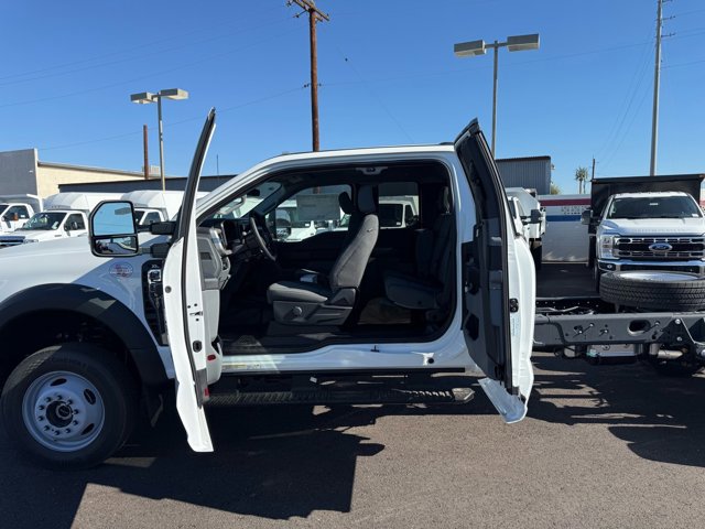New 2026 Ford F550 4x4 Supercab Super Duty image 13
