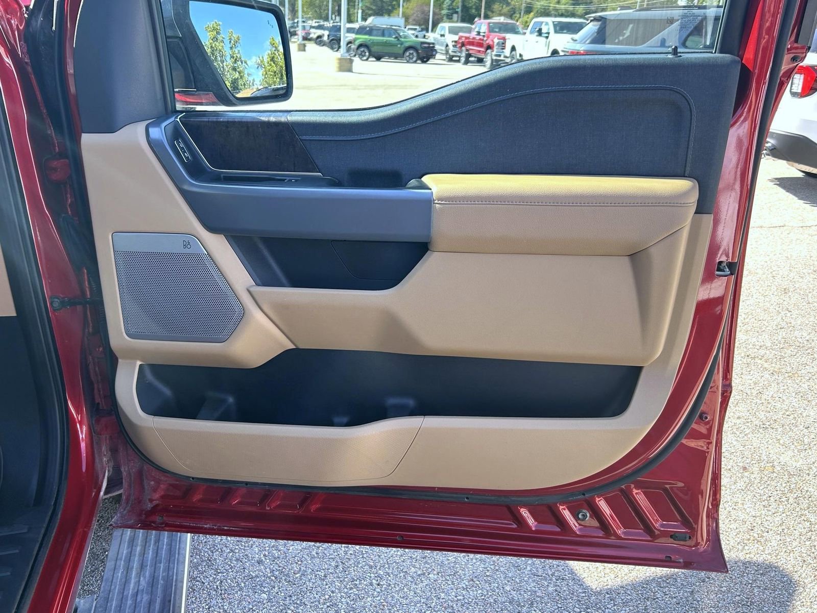 Used 2023 Ford F150 Lariat w/ Equipment Group 502A High image 17