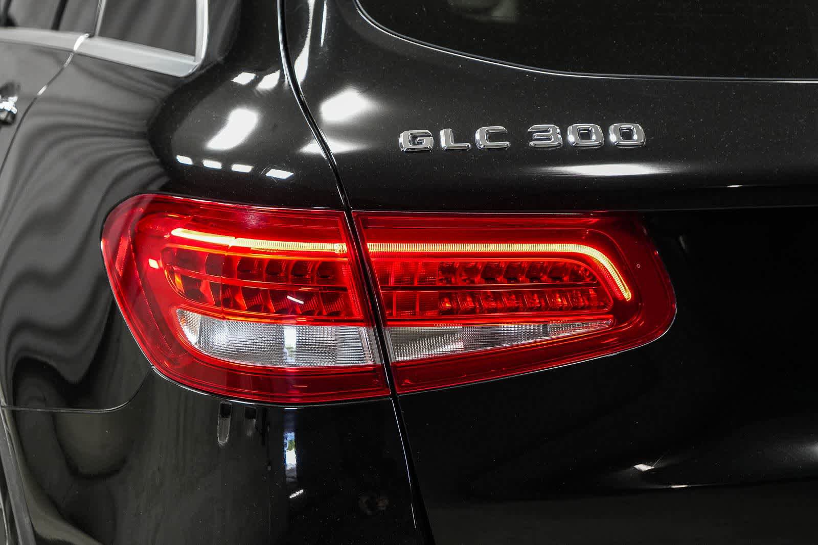 Used 2016 Mercedes-Benz GLC 300 image 10