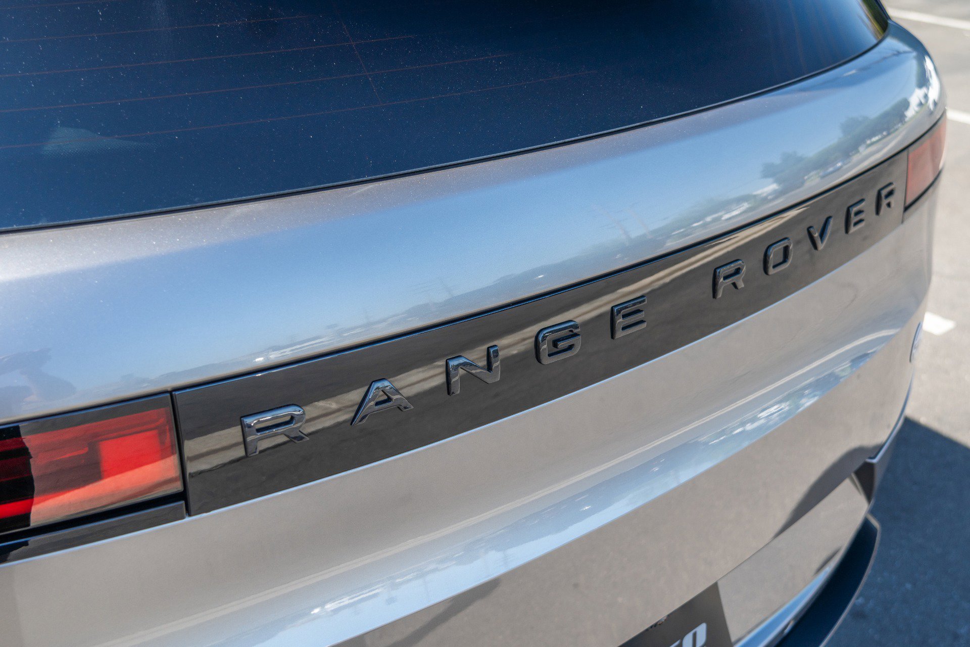 Used 2024 Land Rover Range Rover Sport image 31