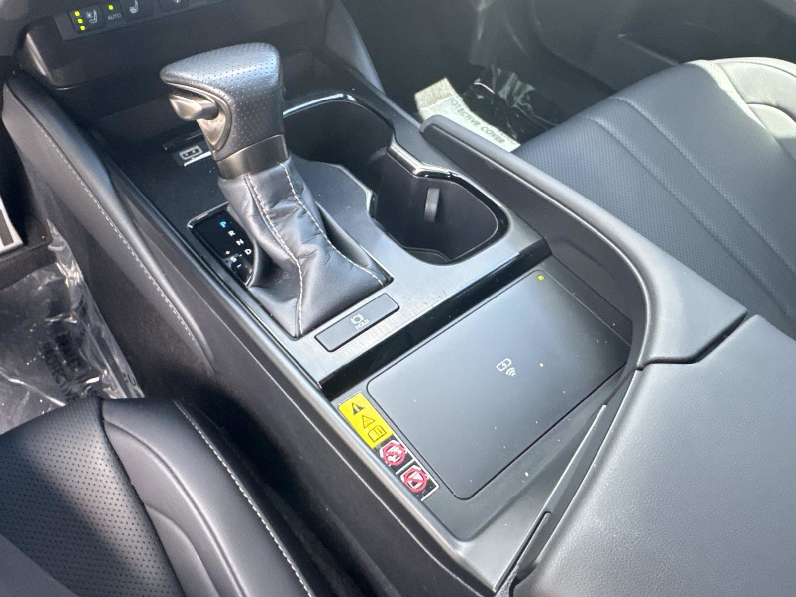 Used 2023 Lexus ES 350 F Sport w/ Accessory Package (Z2) image 23