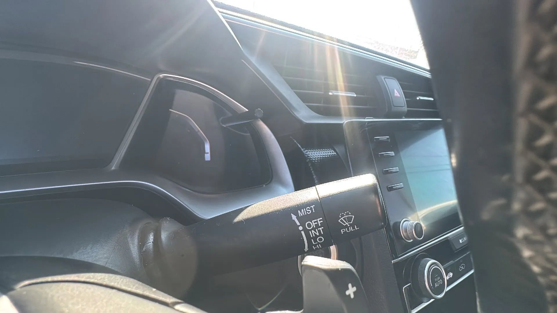 Used 2019 Honda Civic Sport image 14