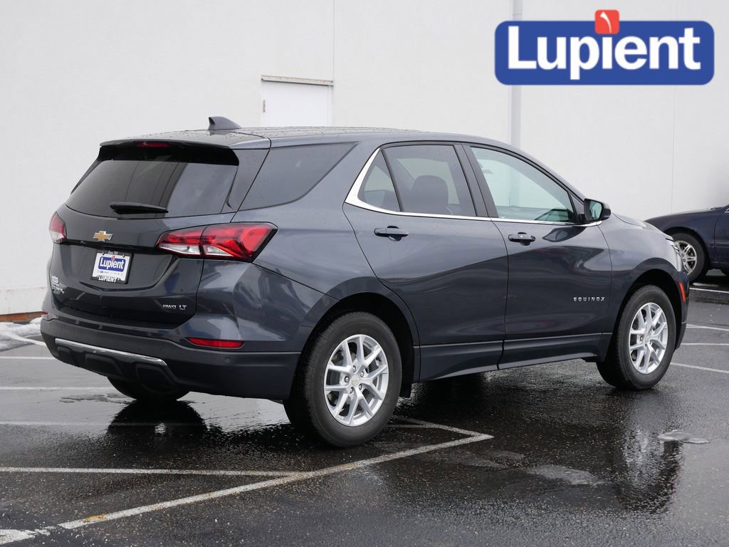 Used 2023 Chevrolet Equinox LT image 3