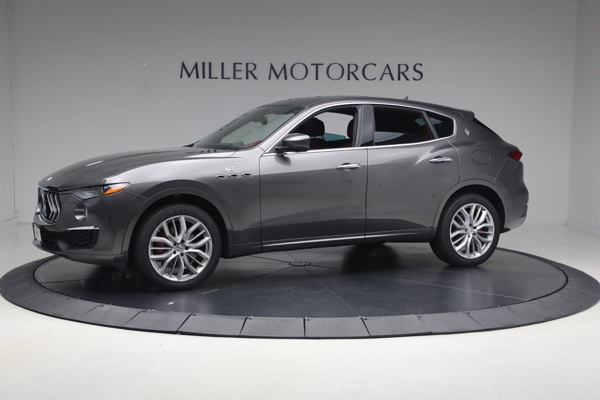 Certified 2022 Maserati Levante GT AWD/4WD image 1