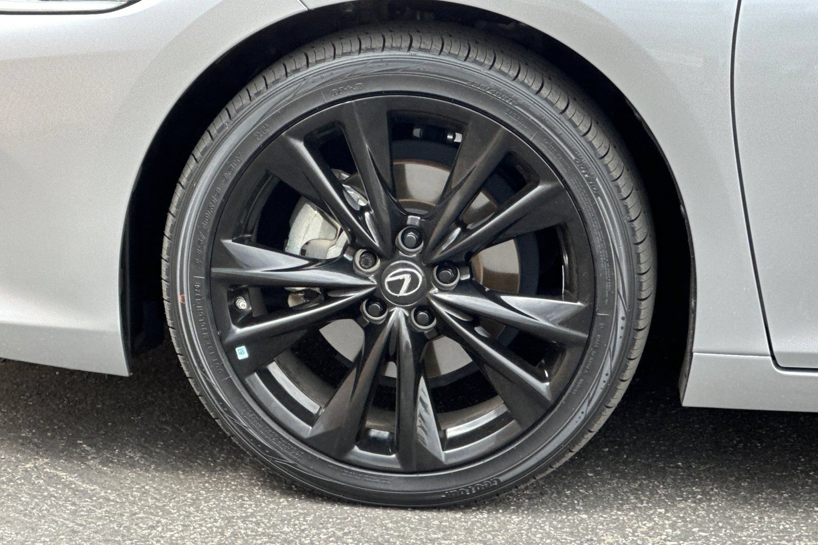 Certified 2024 Lexus ES 300h F Sport w/ Accessory Package (Z1) FWD image 29