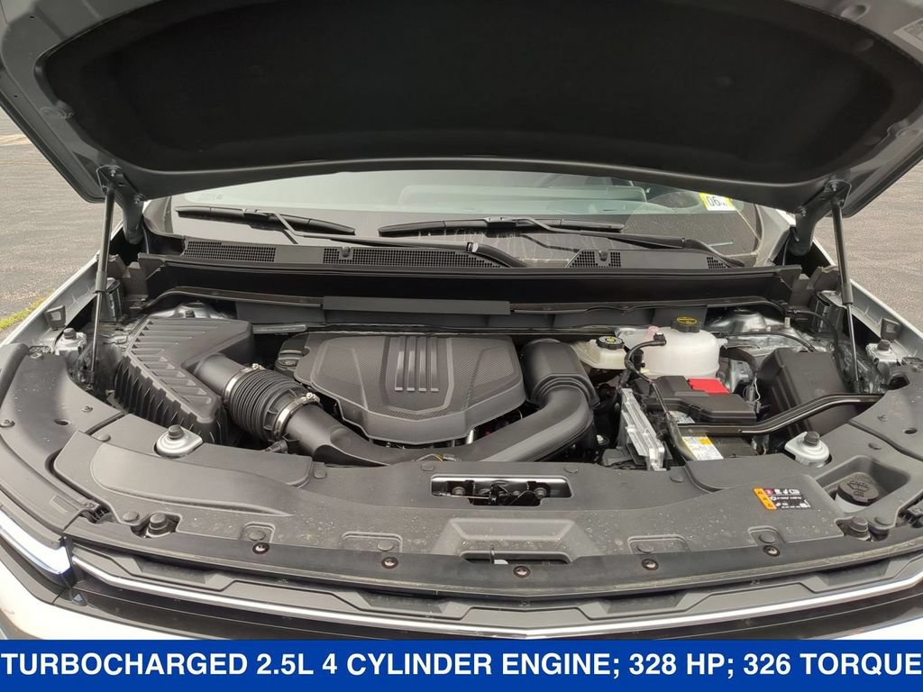 New 2026 Chevrolet Traverse LT w/ Driver Confidence Package AWD/4WD image 24