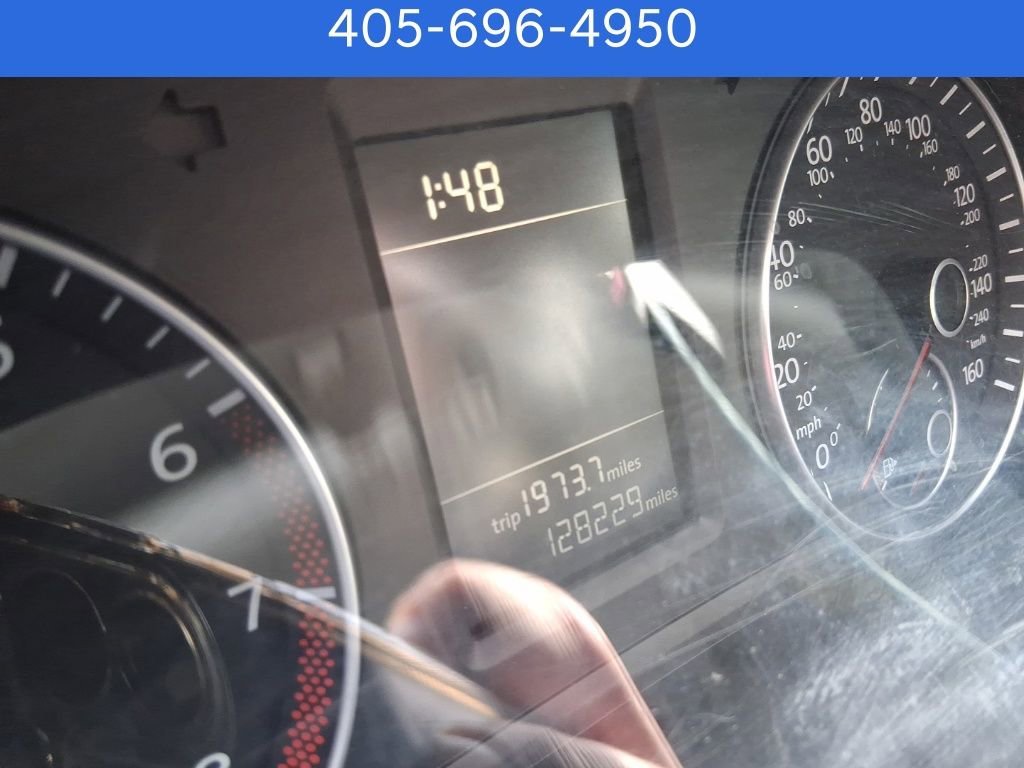 Used 2015 Volkswagen Passat 1.8T Wolfsburg Edition image 15