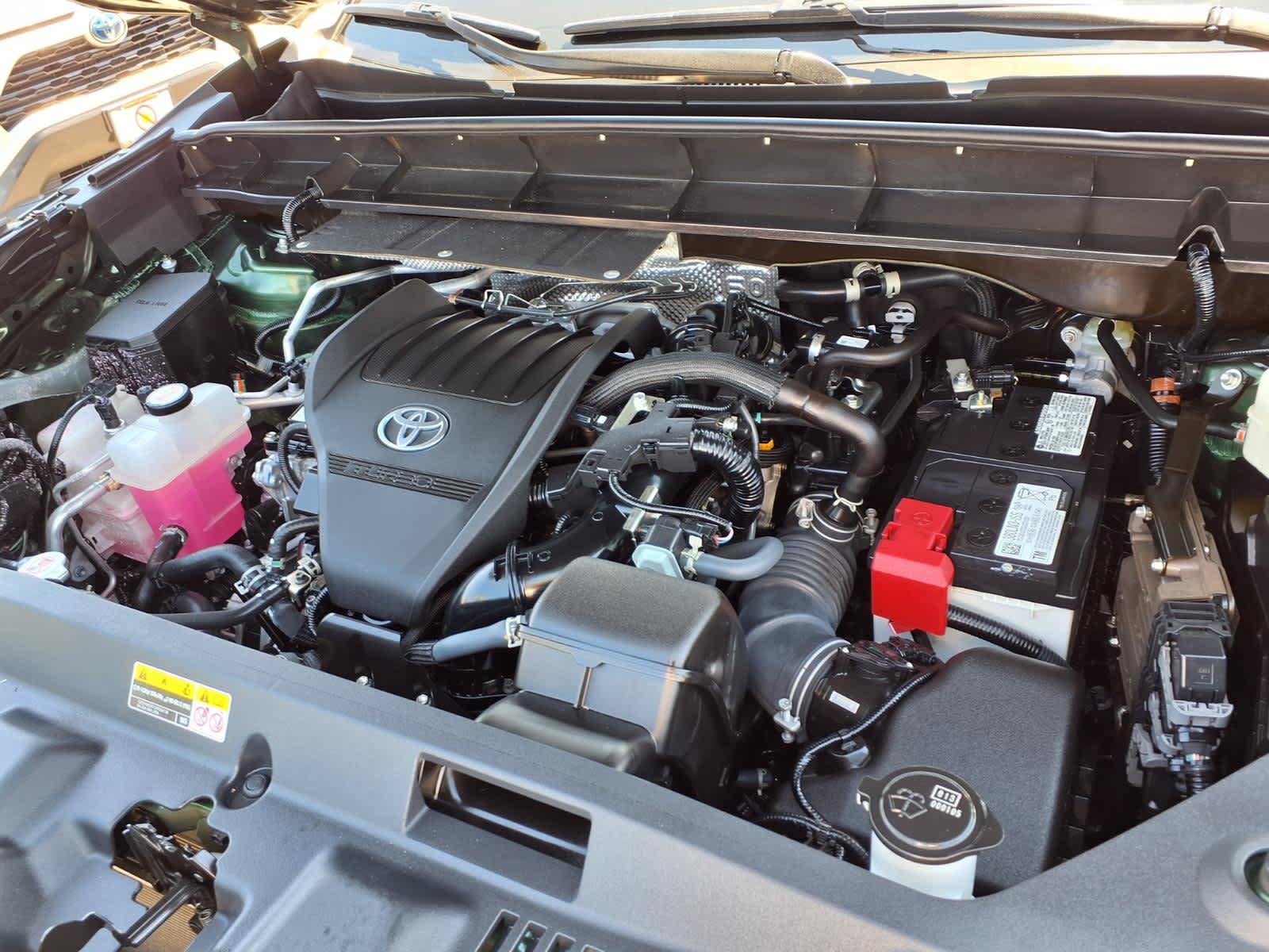 Used 2023 Toyota Highlander Platinum FWD image 10