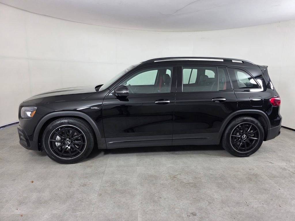 Certified 2025 Mercedes-Benz GLB 35 AMG 4MATIC image 7