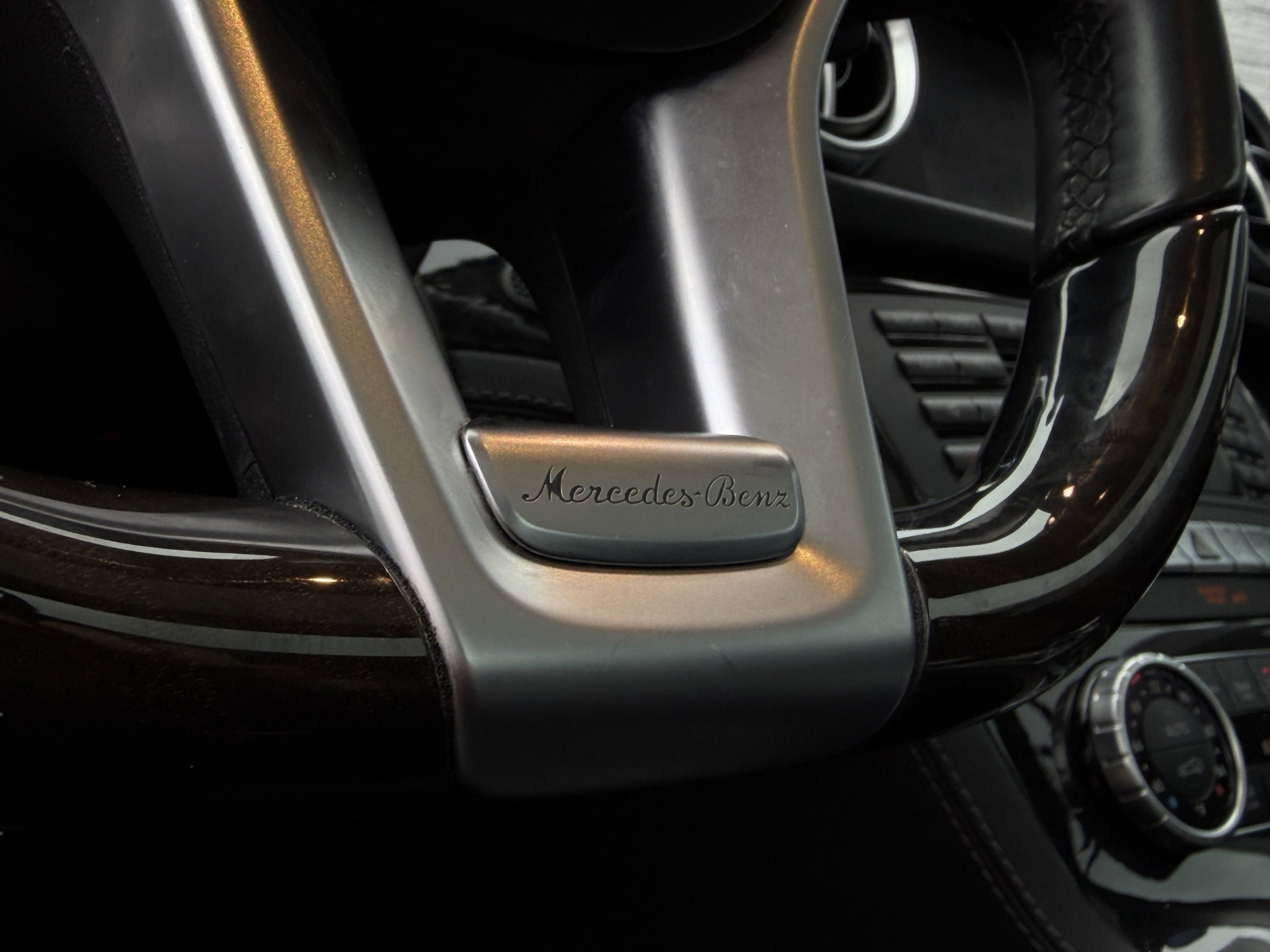 Used 2016 Mercedes-Benz SL 400 image 64