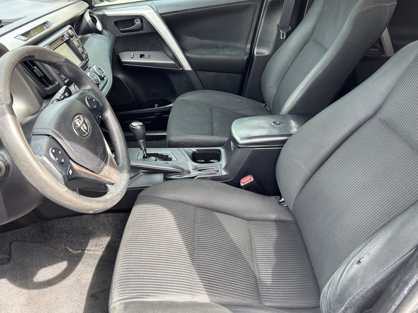 Used 2016 Toyota RAV4 LE AWD/4WD image 21