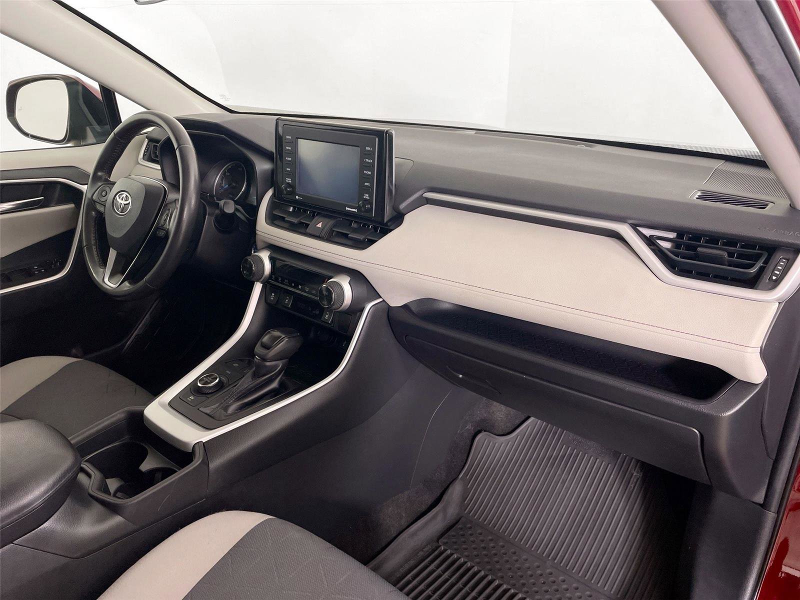 Used 2020 Toyota RAV4 XLE w/ Convenience Package AWD/4WD image 28