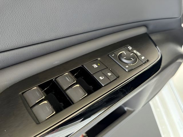 Used 2024 Lexus ES 350 w/ Premium Package image 16