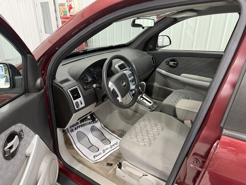 Used 2007 Chevrolet Equinox LS AWD/4WD image 6