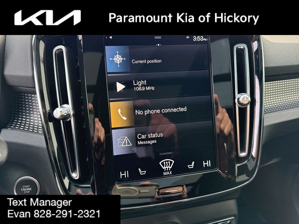 Used 2021 Volvo XC40 T5 R-Design w/ Advanced Package image 24