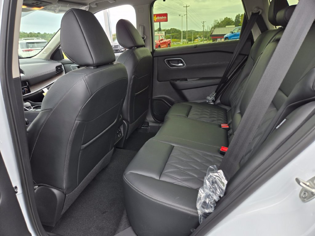 New 2026 Nissan Rogue Platinum w/ Platinum Premium Package AWD/4WD image 6