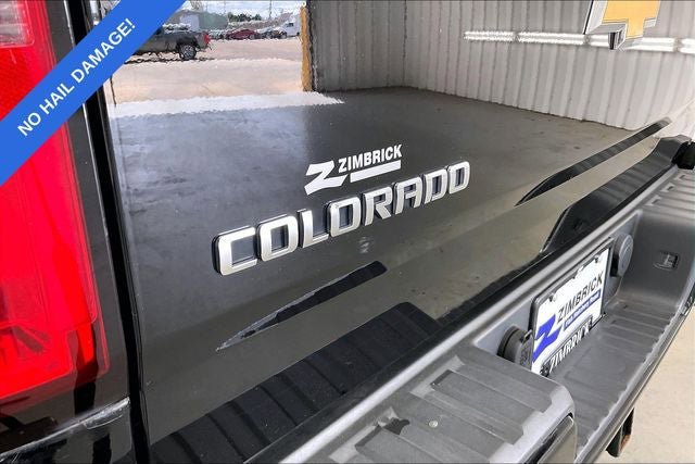 Used 2017 Chevrolet Colorado Z71 AWD/4WD image 9