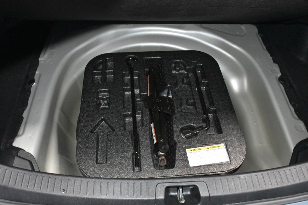Used 2022 Toyota Corolla LE FWD image 32