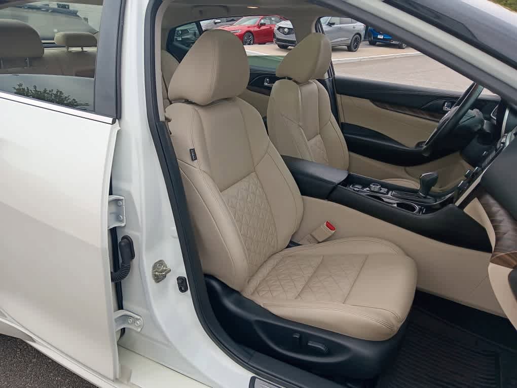 Used 2016 Nissan Maxima Platinum FWD image 16