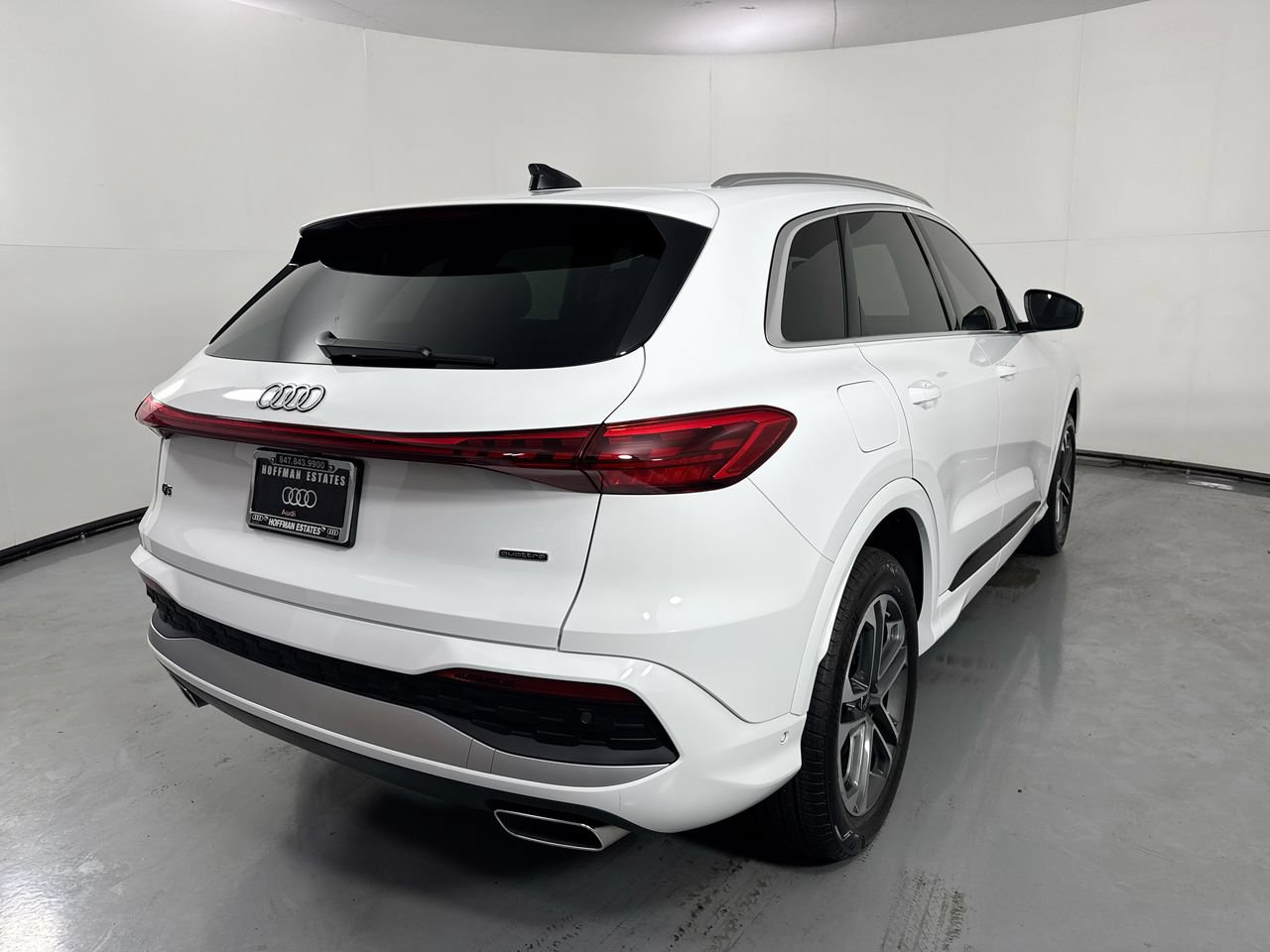 Used 2025 Audi Q5 Premium Plus w/ Premium Plus AWD/4WD image 7
