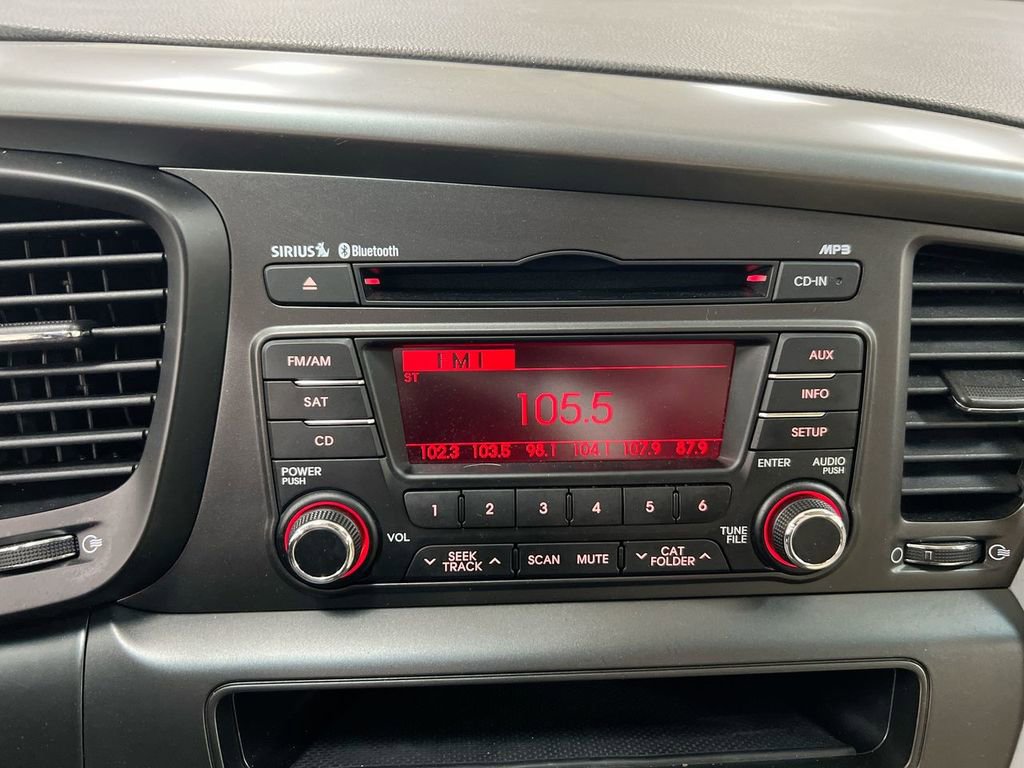 Used 2012 Kia Optima LX w/ Convenience Pkg image 14