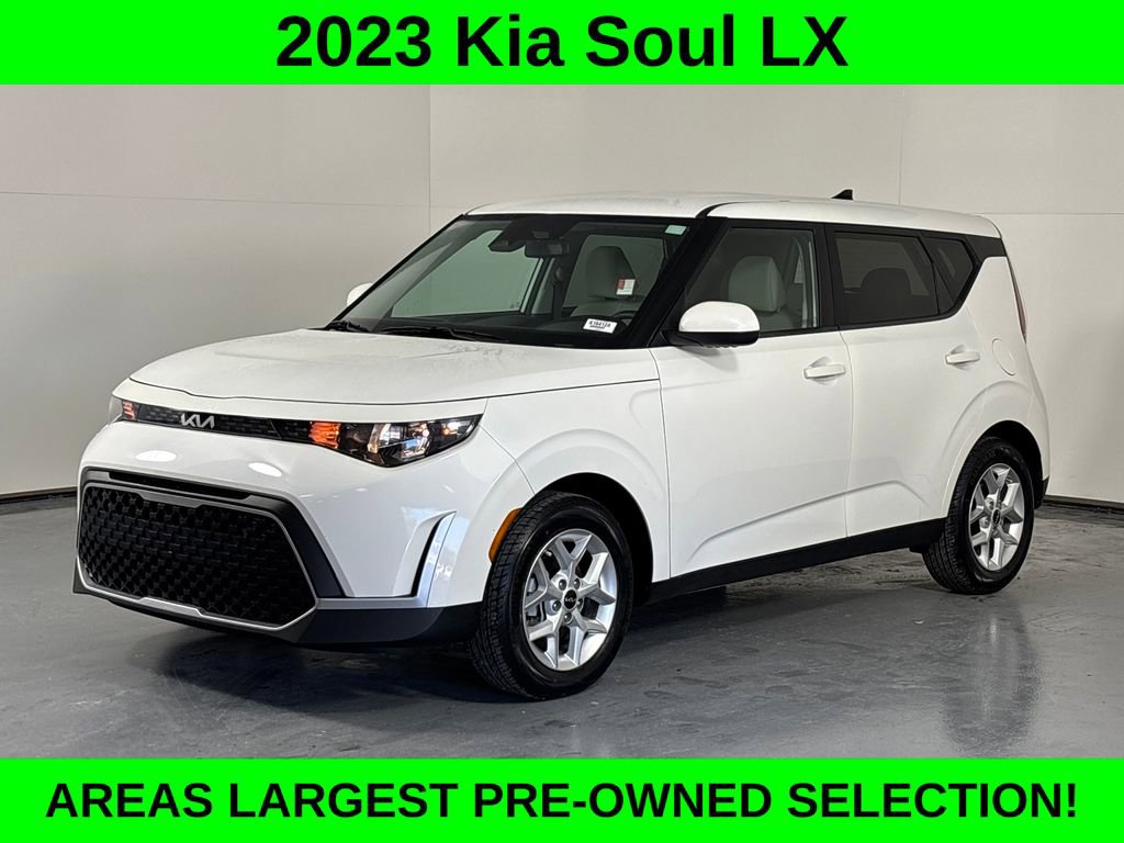 Used 2023 Kia Soul LX w/ Option Group 015 image 3