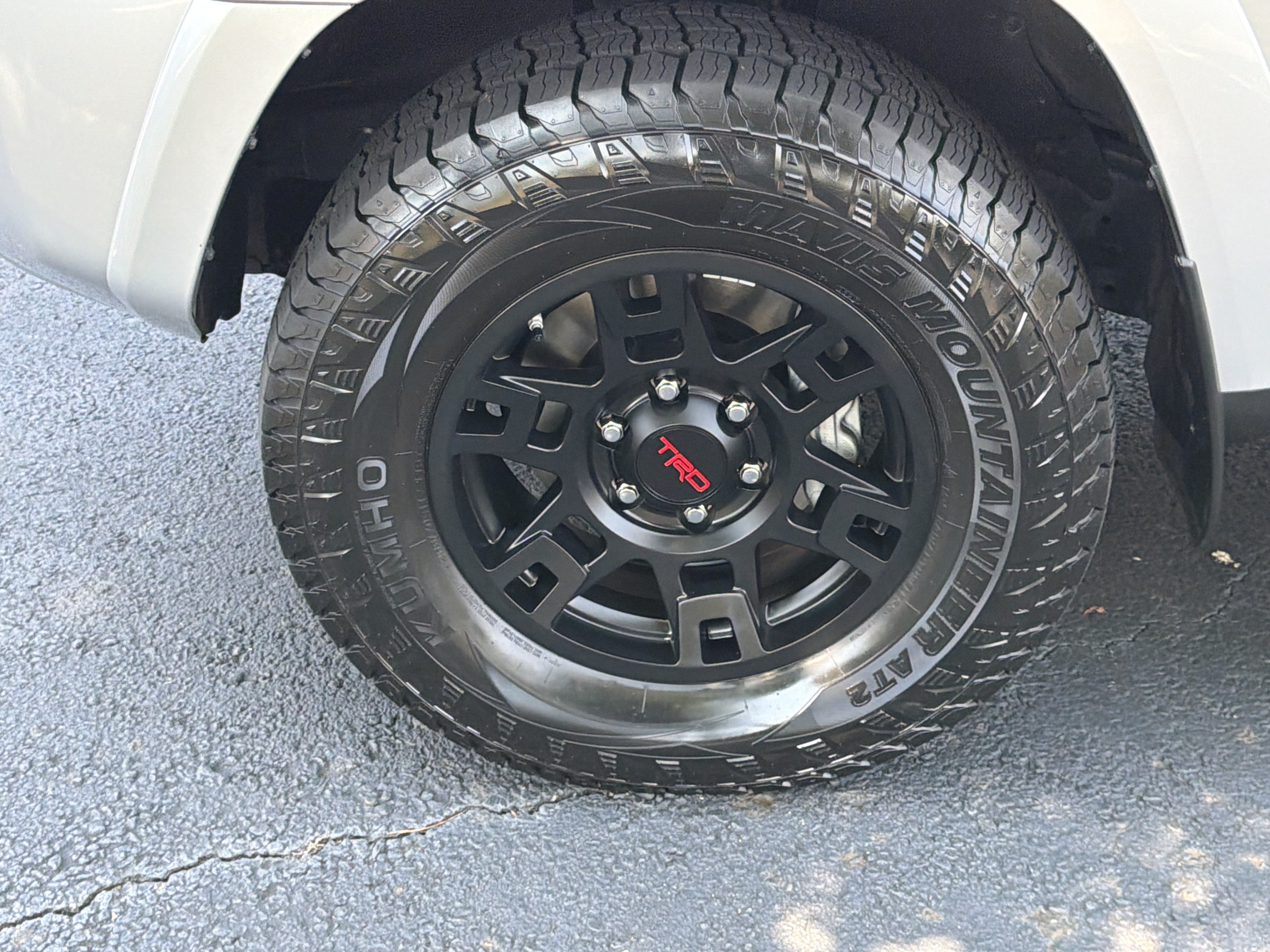 Used 2023 Toyota 4Runner TRD Off-Road Premium w/ Moonroof Package AWD/4WD image 11