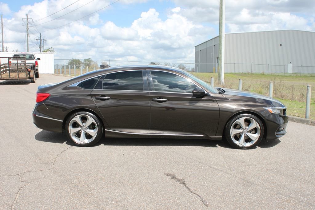Used 2018 Honda Accord Touring image 20