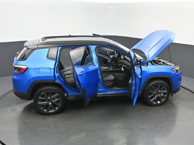 New 2026 Jeep Compass Limited w/ Sun, Sound & Navigation Group AWD/4WD image 60