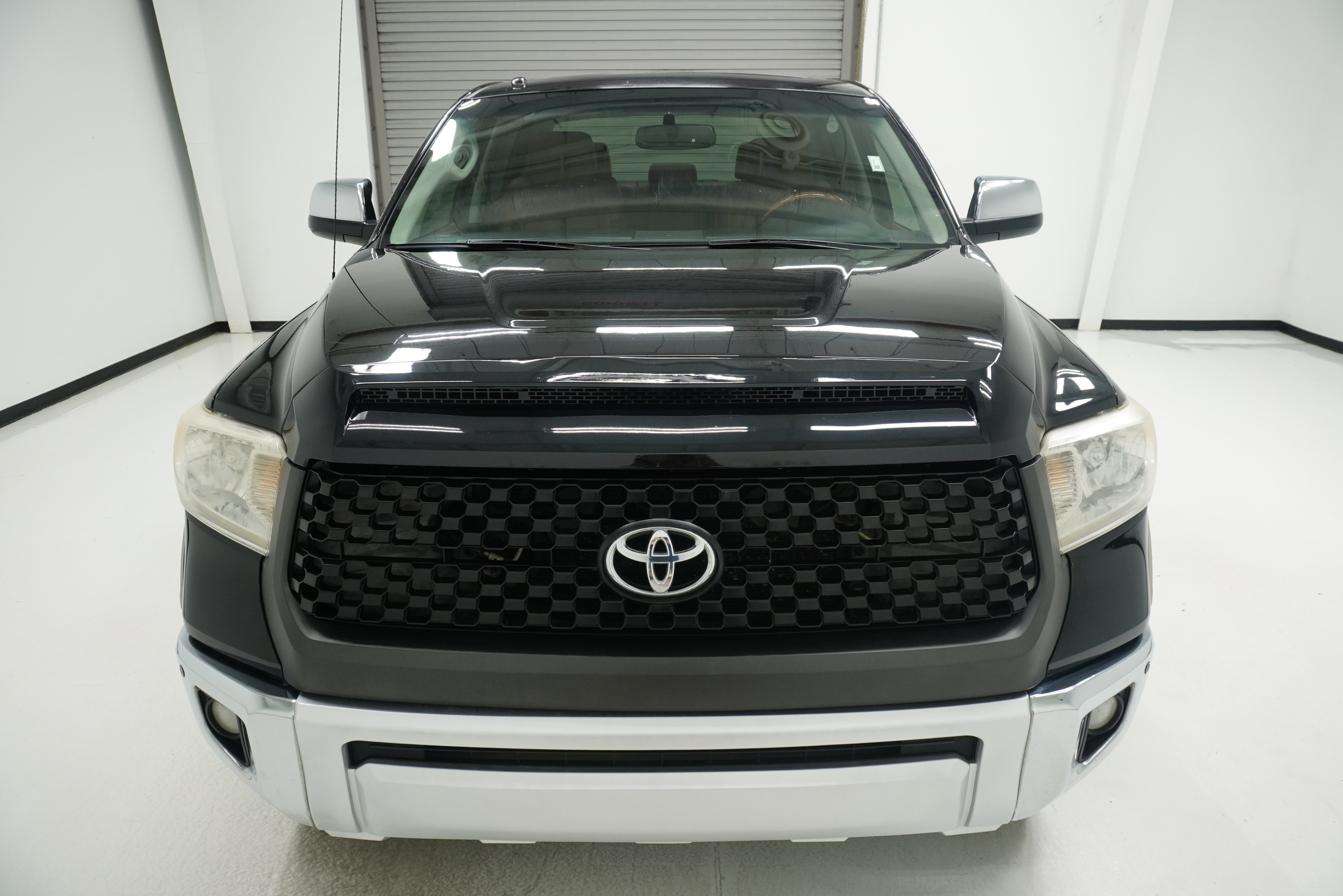 Used 2015 Toyota Tundra 1794 Edition AWD/4WD image 2