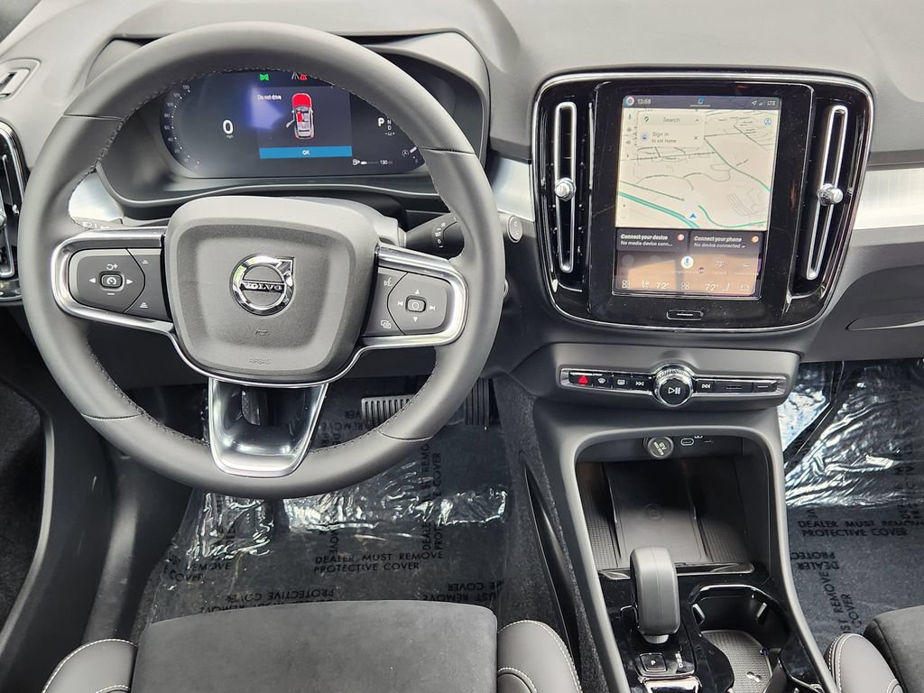 New 2026 Volvo XC40 B5 Ultra w/ Climate Package AWD/4WD image 3