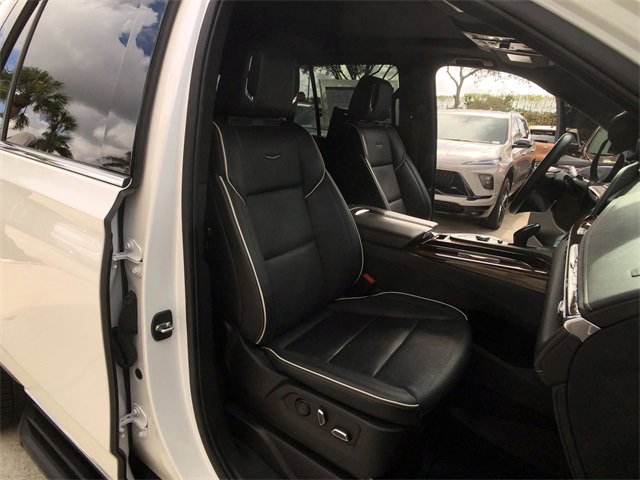 Certified 2022 Cadillac Escalade Premium Luxury image 34