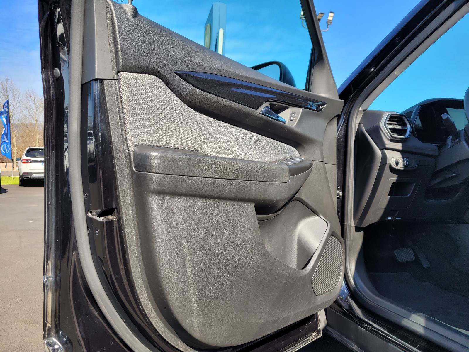 Used 2024 Chevrolet TrailBlazer LS FWD image 12