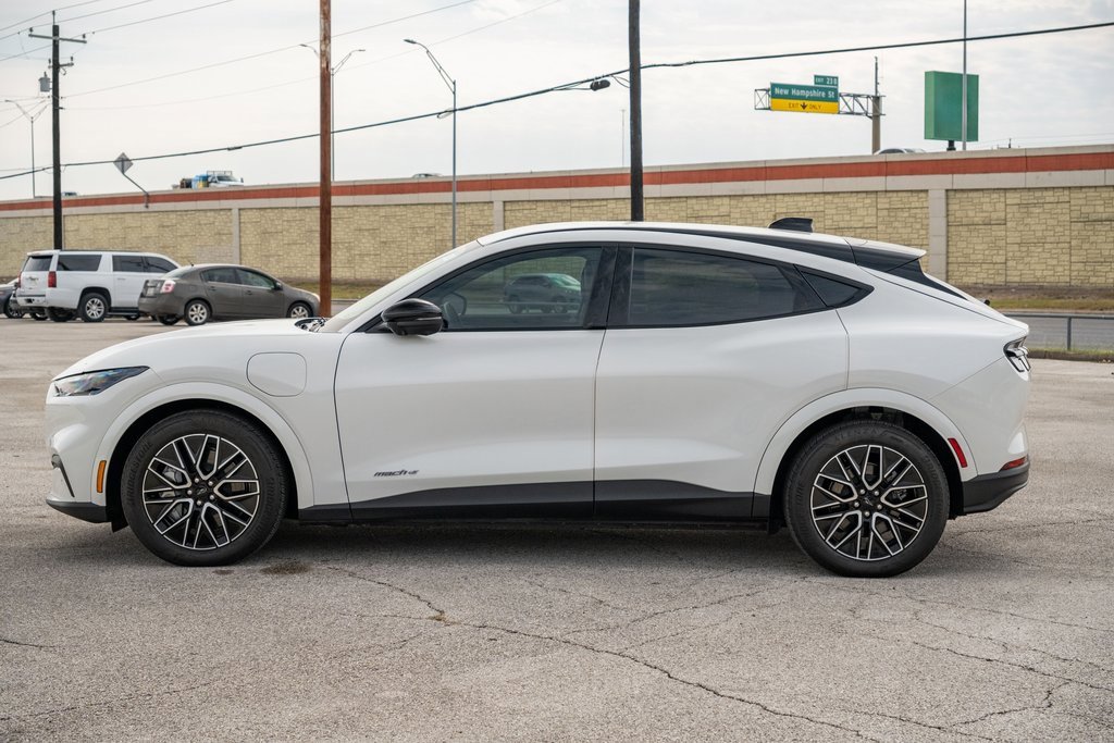 Used 2025 Ford Mustang Mach-E Premium image 4