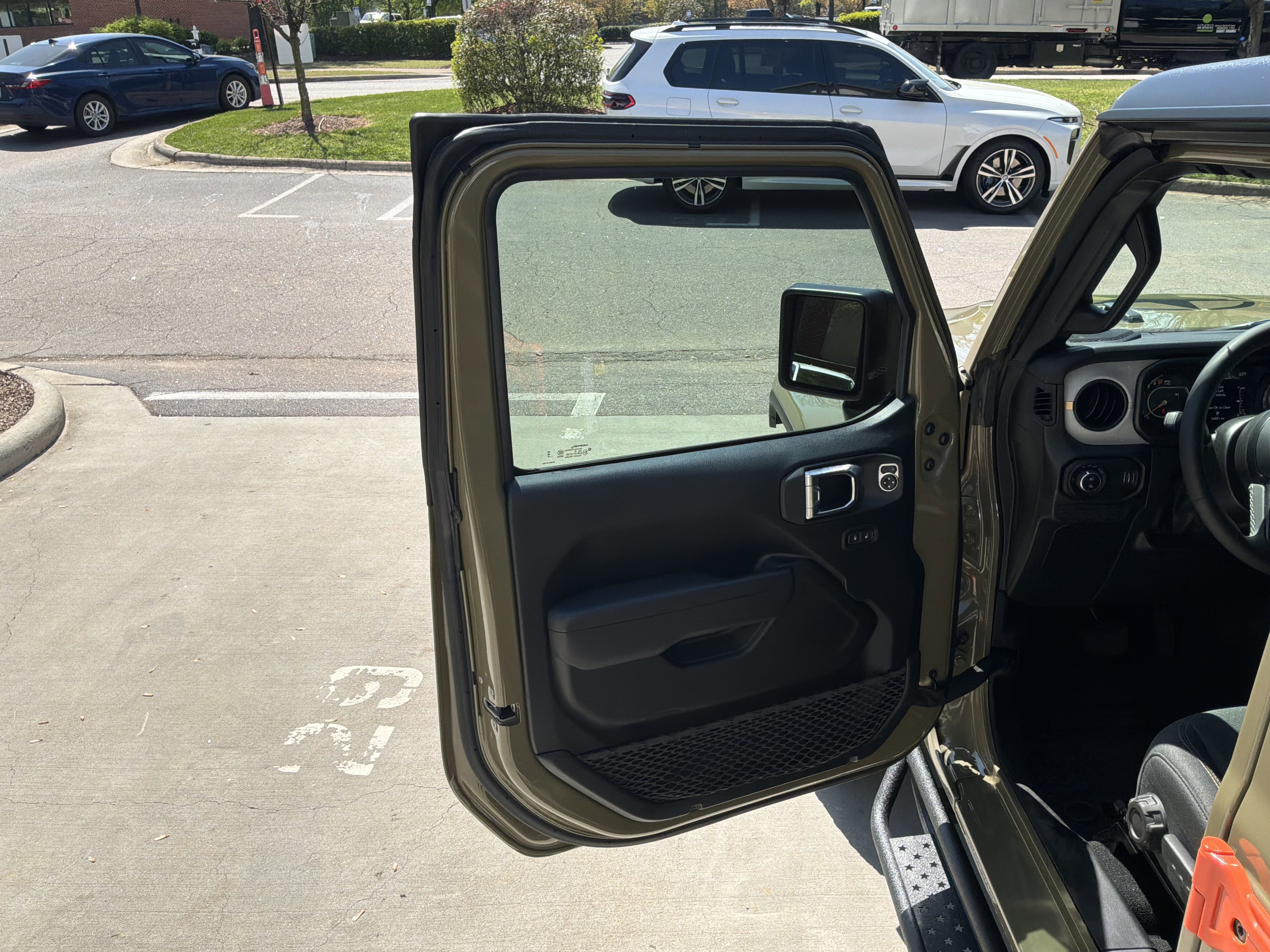 Used 2025 Jeep Gladiator Willys image 17