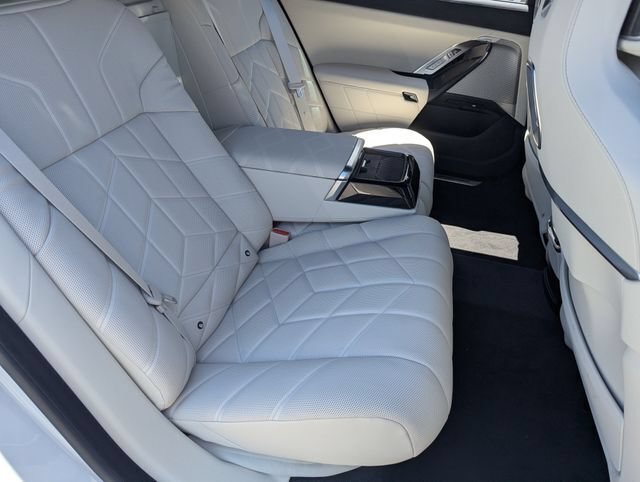 New 2026 BMW i7 eDrive50 w/ Executive Package RWD image 14