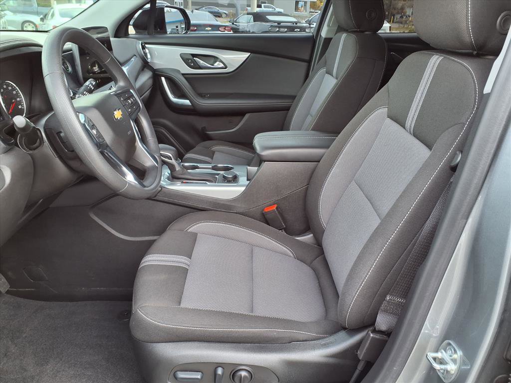 Certified 2025 Chevrolet Blazer LT w/ Midnight/Sport Edition image 11