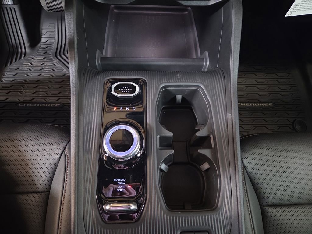 New 2026 Jeep Cherokee Limited image 17