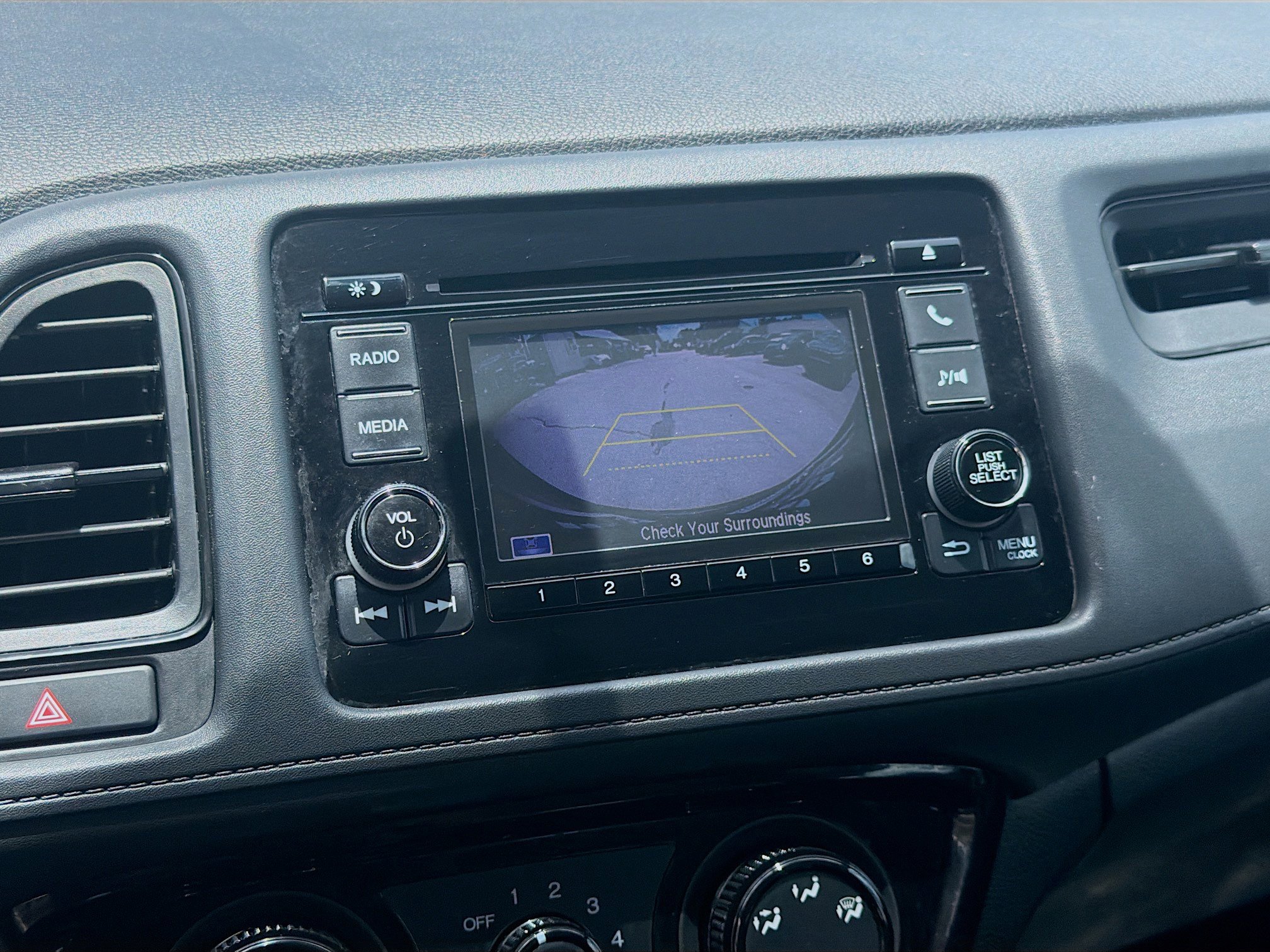 Used 2021 Honda HR-V LX image 11