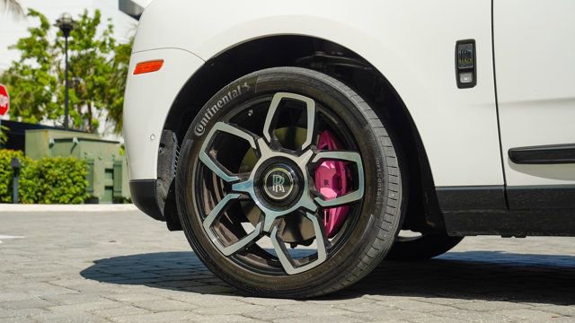 Used 2024 Rolls-Royce Cullinan Sport Utility image 42