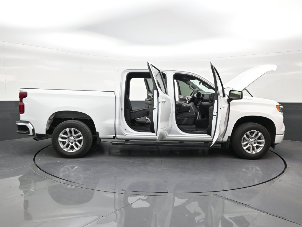 Used 2024 Chevrolet Silverado 1500 RST RWD image 28