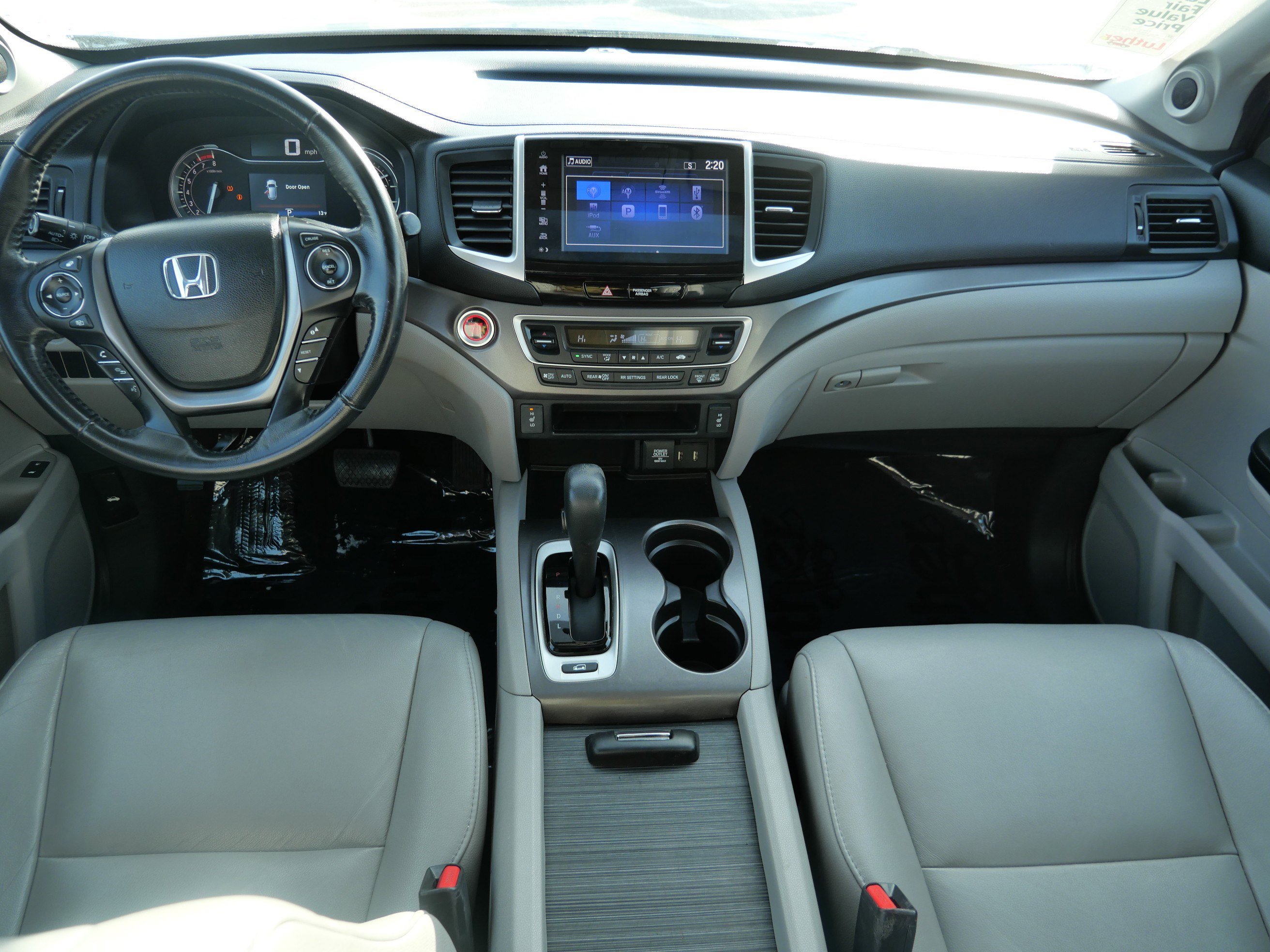 Used 2017 Honda Pilot EX-L image 10