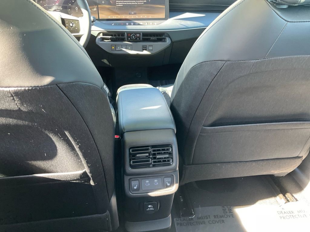 New 2026 Nissan Leaf Platinum+ w/ Cargo Package (Platinum+) image 28