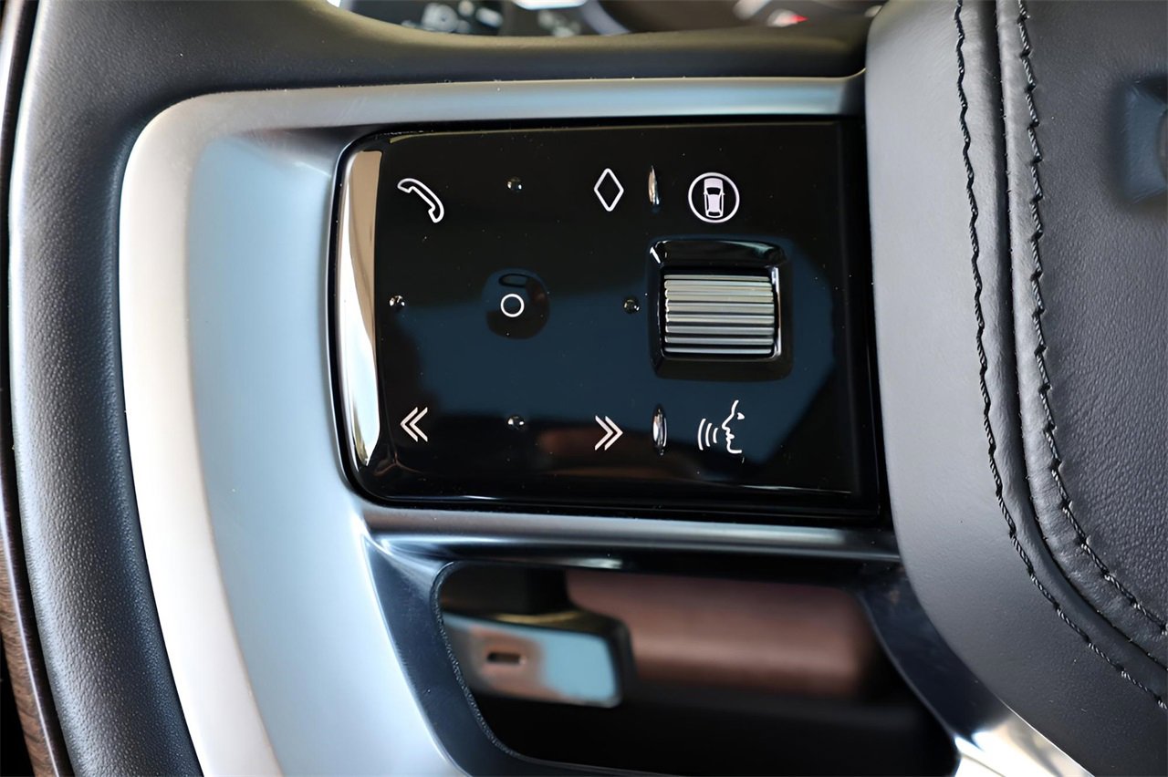 Used 2024 Land Rover Range Rover Long Wheelbase Autobiography image 20